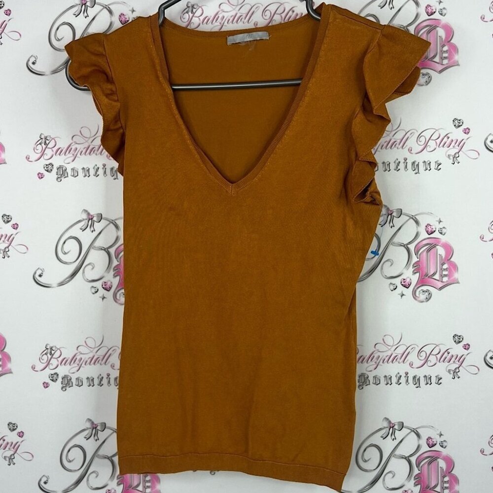 H&M Ruffled Sleeve V-Neck Blouse tan rust orange ruffle tank top sleeves